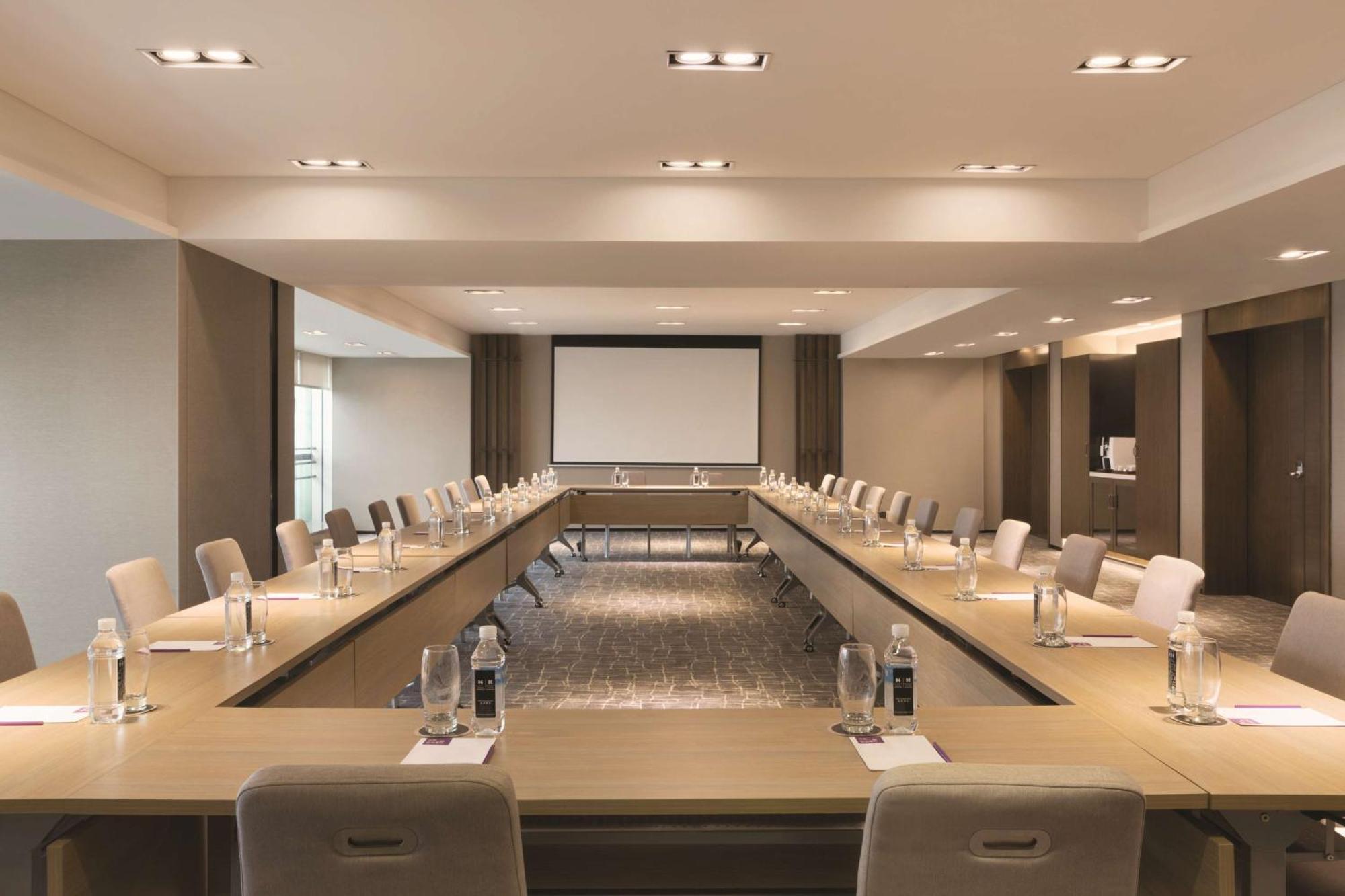 Hyatt House Shenzhen Airport Hotel Exterior photo